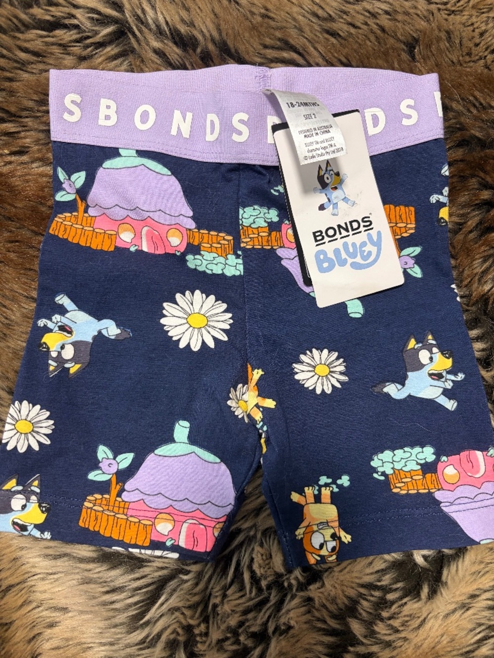 NWT Bonds x Bluey Biker Shorts Size 2